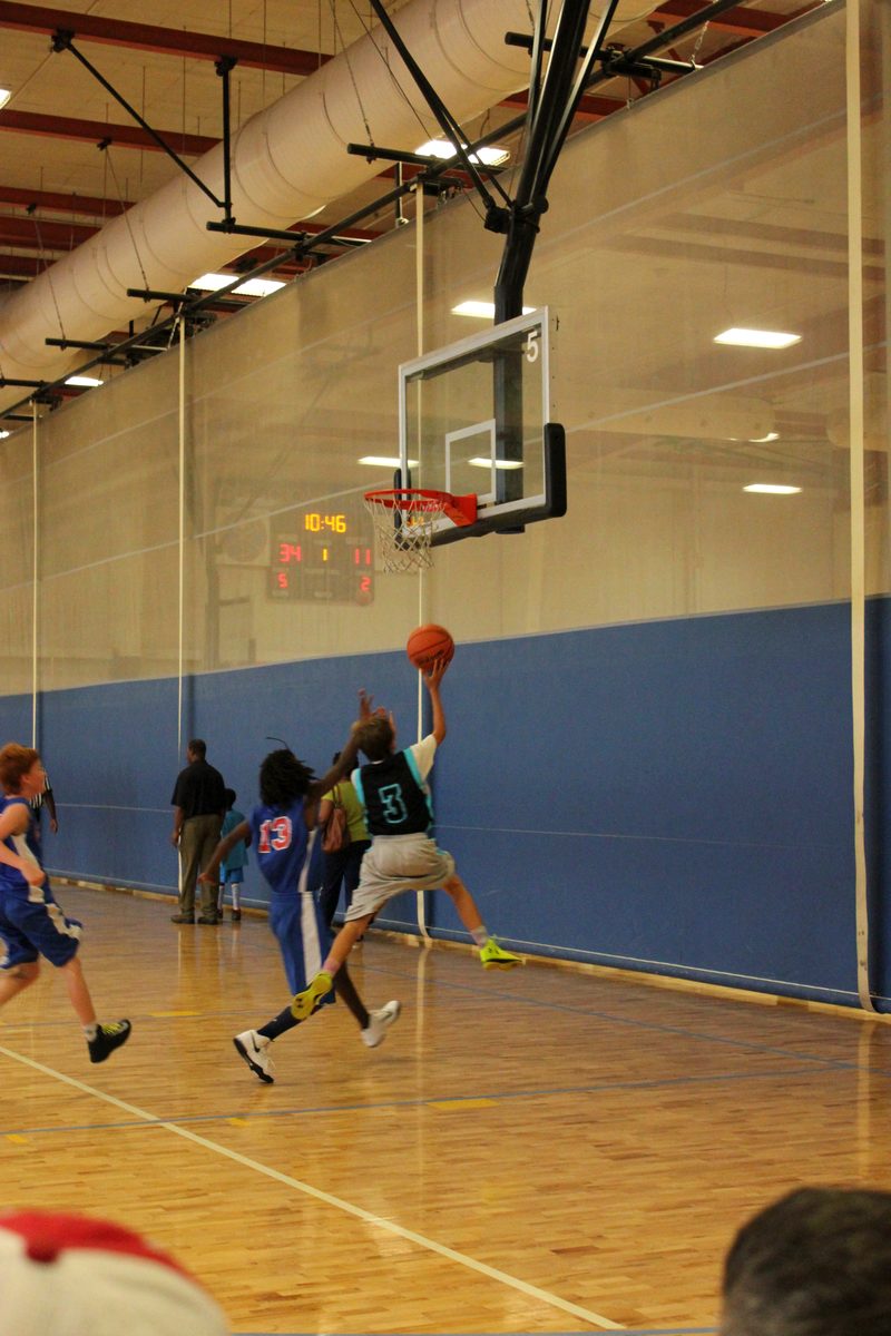 Kyle Wisniewski finishing at the rim for B&B Basketball Academy, July 2015