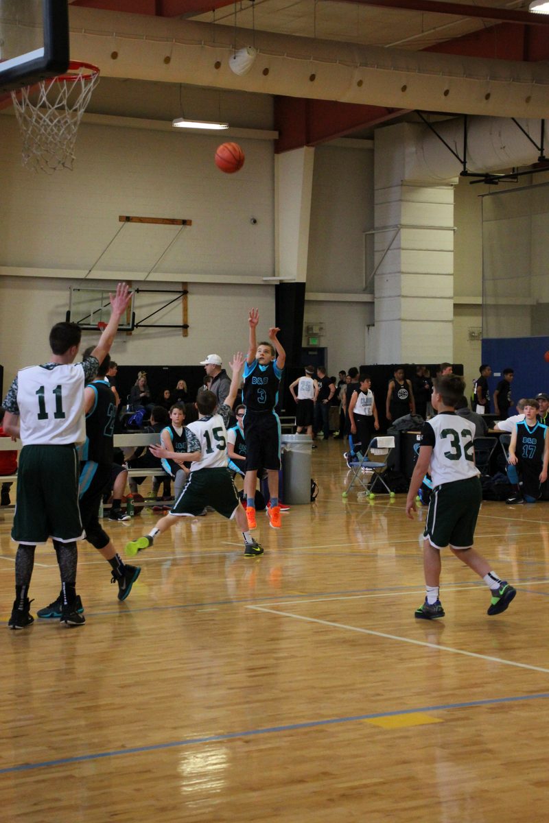 Kyle Wisniewski shooting in a spring tournament for B&B club basketball, April 2016