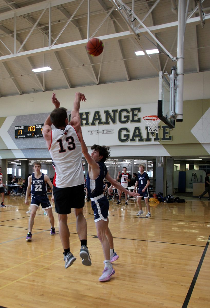Kyle Wisniewski elevating for a jumper at the NIRSA championships, CU Boulder