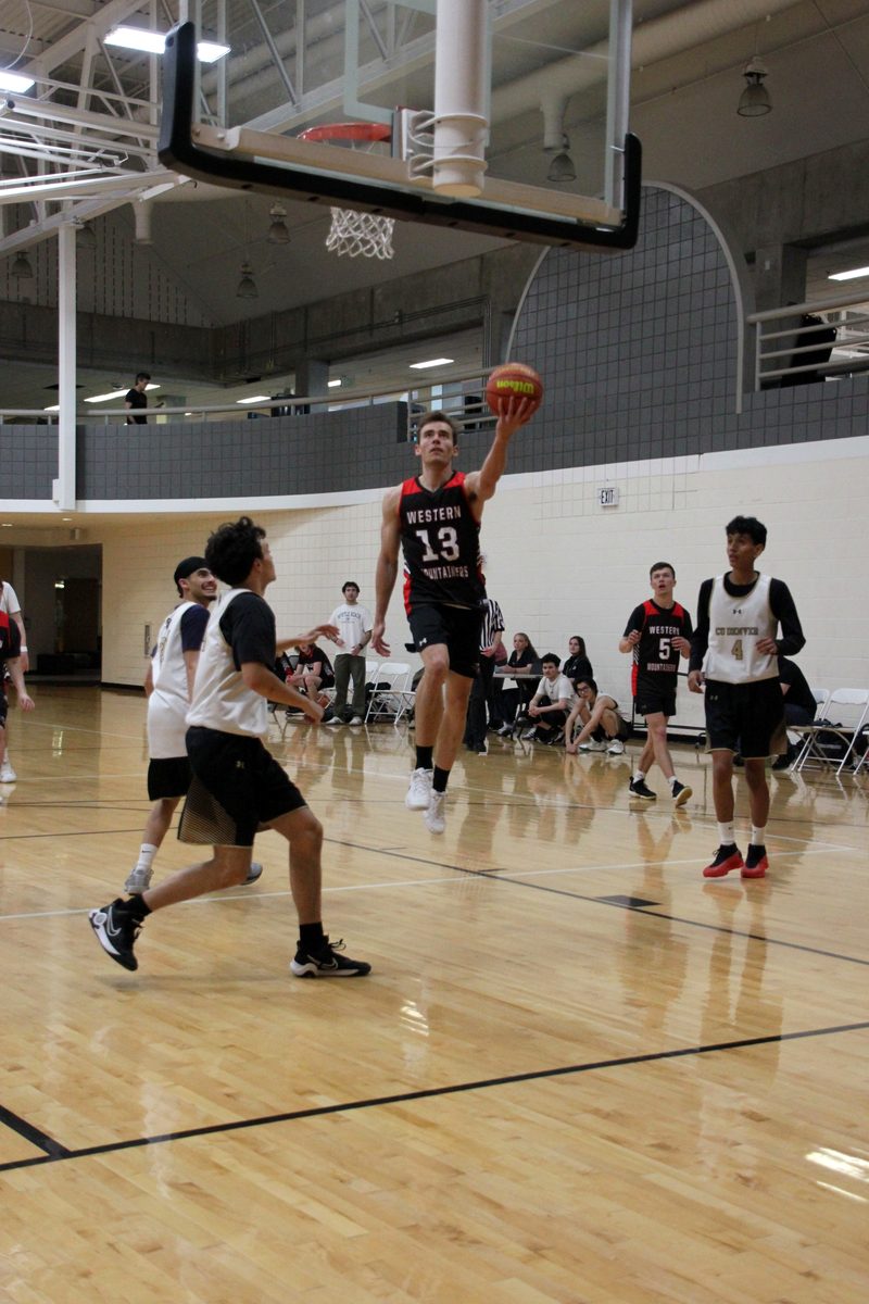 Kyle Wisniewski corner three-point release at the NIRSA championships